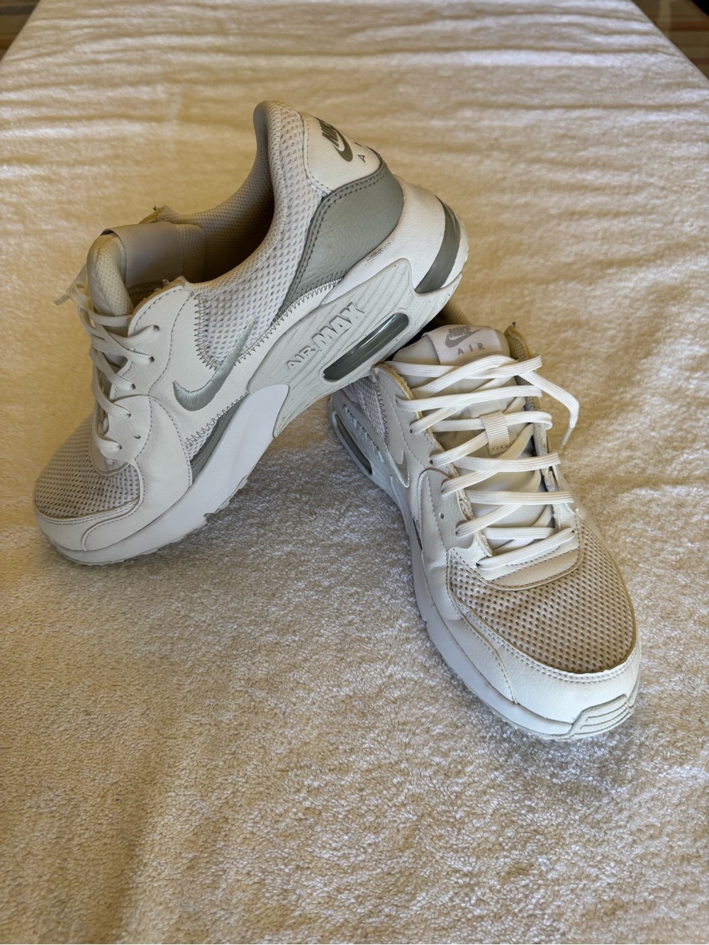 Nike Air Max Excee Womens Sneakers Pure White Running Shoes